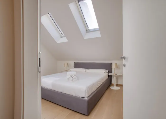 Joivy Welcoming Flats By Corso ميلان