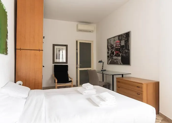 Youhosty - Lodi Quater *