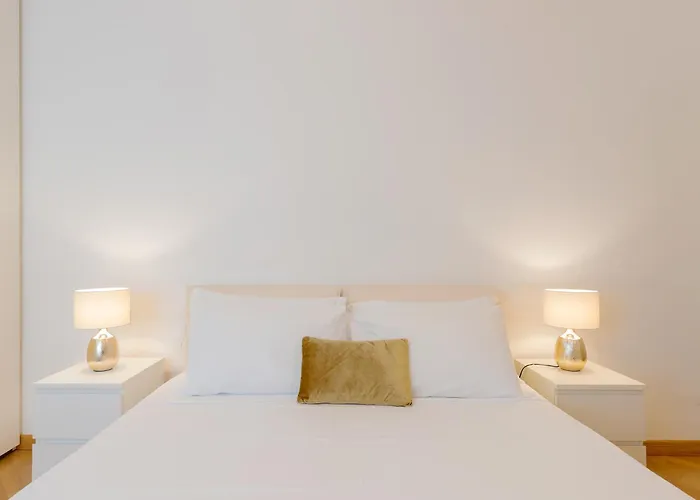 Retreats Navigli Милан