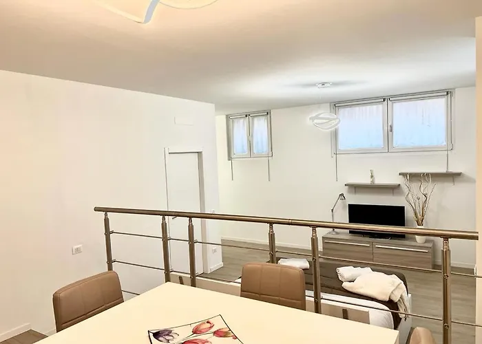 Apartament Loft Moderno A Mediolan