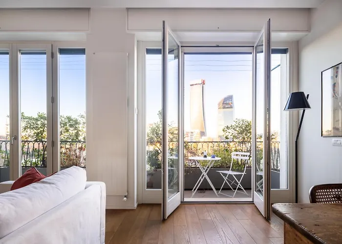 Life View With Terrace R&r Milánó