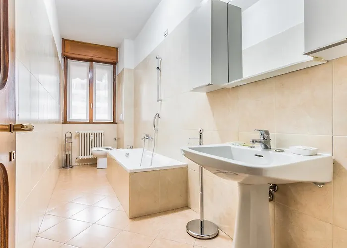 Apartament - Brand New 4 Pax Life & The Giulio Cesare 5