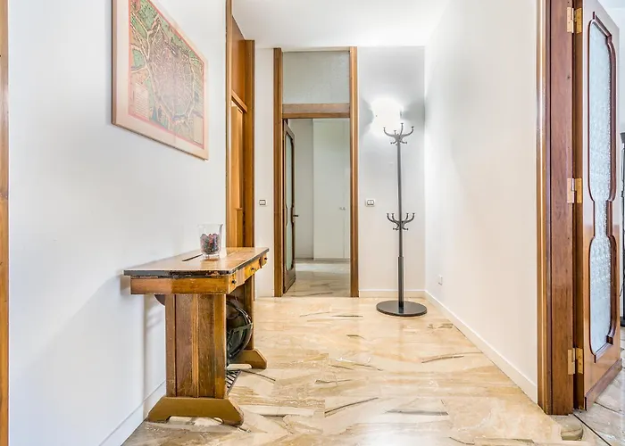 - Brand New 4 Pax Life & The Giulio Cesare 5 Apartament