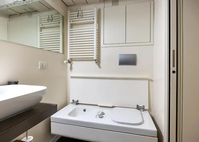 公寓 Luxury Duplex Flat With Sauna Few Steps From Duomo