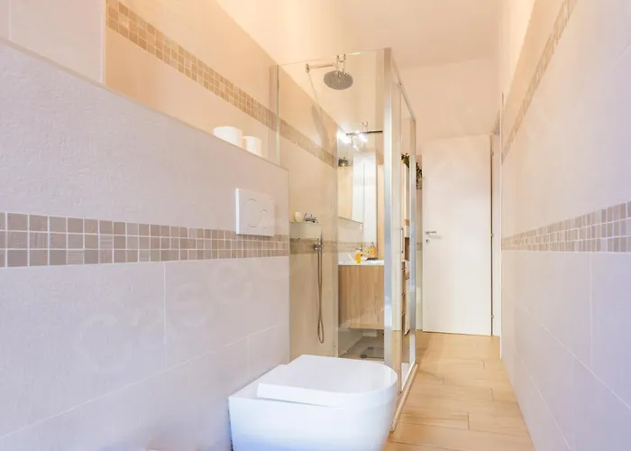 Guesthost - Alices House Modern * Μιλάνο