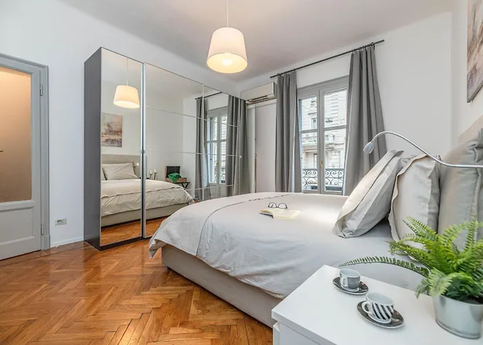 Apart Otel Art Around In Monti House Milano