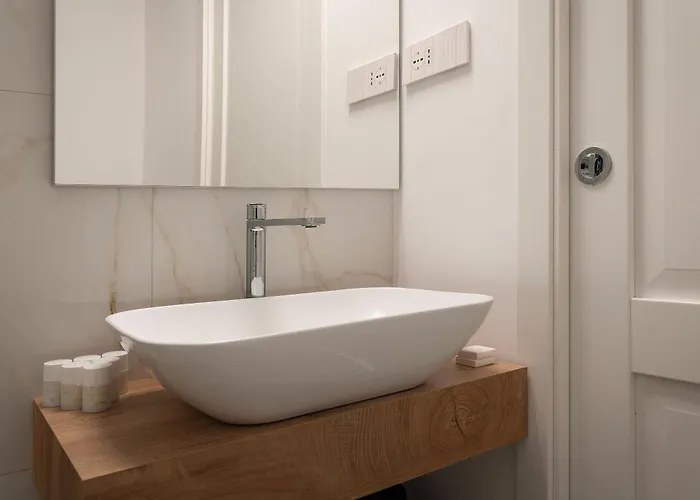 Luminoso Trilocale Certosa - Mirable Pm