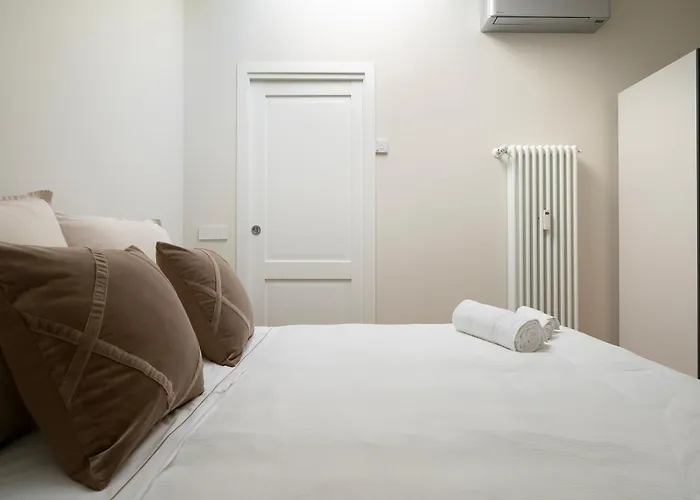 Lägenhet Luminoso Trilocale Certosa - Mirable Pm