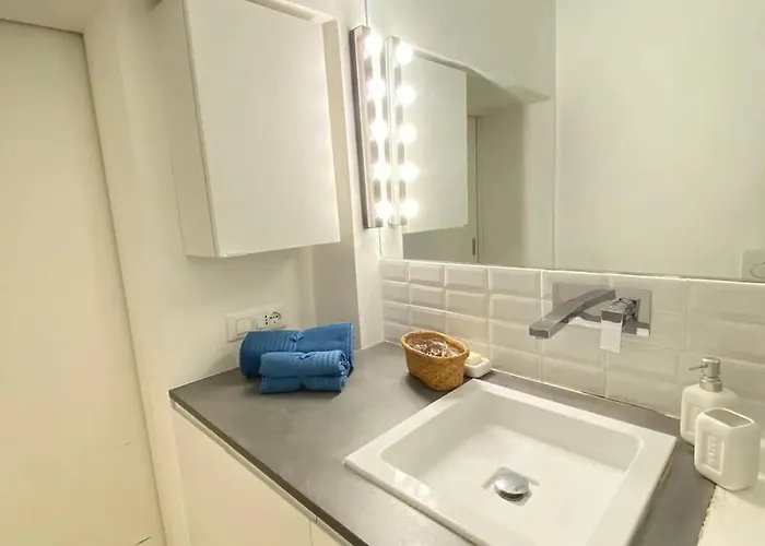 Lovely Flat In The Heart Of The Navigli *