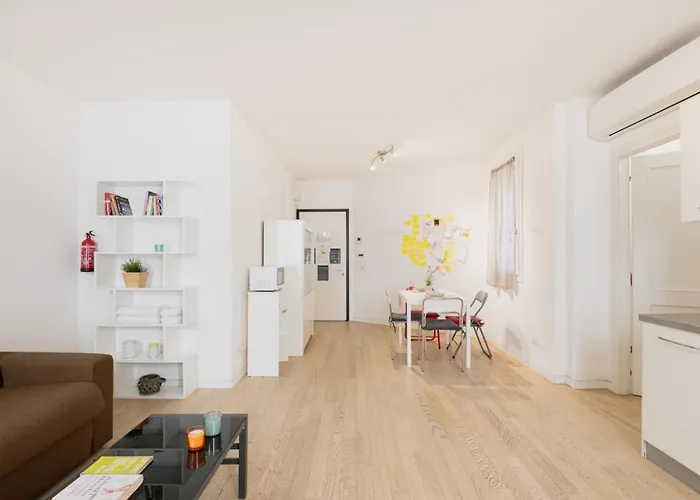 Easylife - Stile E Comfort Sui Navigli * Milano