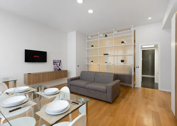 Navigli - Uni Bocconi Elegant Suite, Wi-fi, Tram * Milán