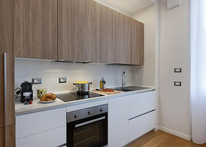 Navigli - Uni Bocconi Elegant Suite, Wi-fi, Tram * Milán