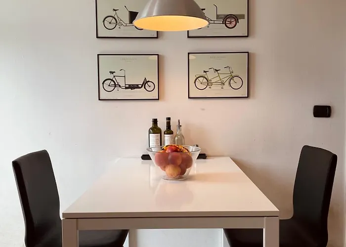 Ampio Loft Su Due Livelli Con Giardino *