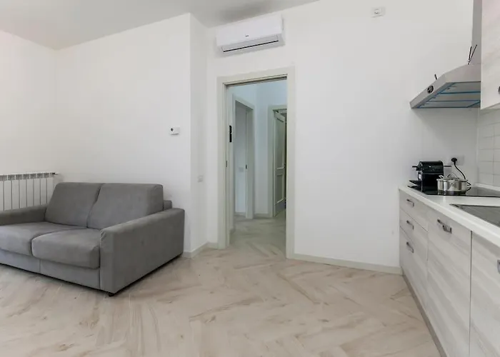 12th Floor Diamond Tower - 72 *