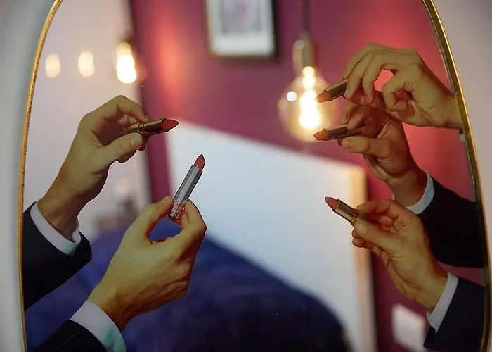 Moderno Bilocale Chic 8 Min Dal Duomo 아파트 *