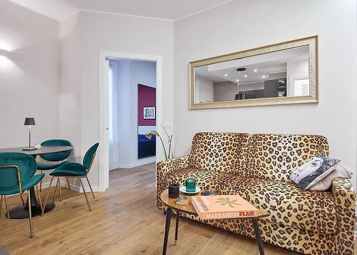 Moderno Bilocale Chic 8 Min Dal Duomo 아파트