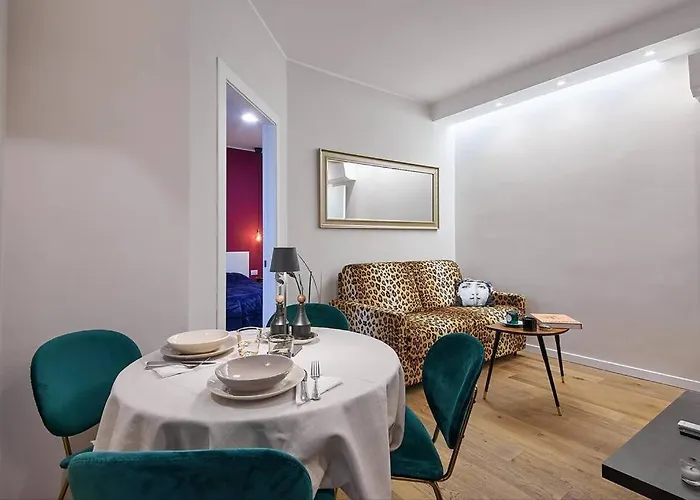 Moderno Bilocale Chic 8 Min Dal Duomo 아파트 *