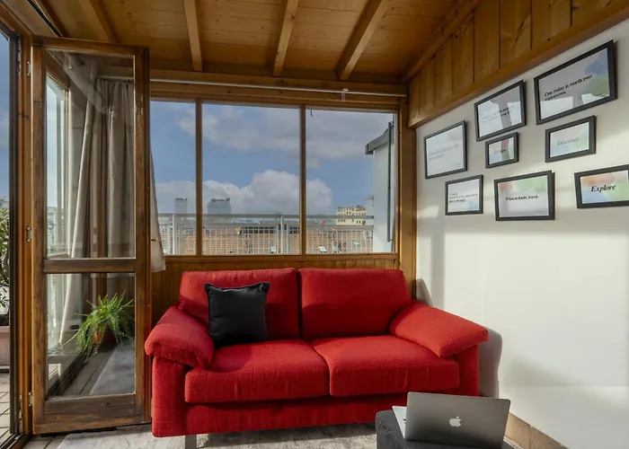 Vista Duomo Attico In Centro • Metro A 2 Minuti Διαμέρισμα *