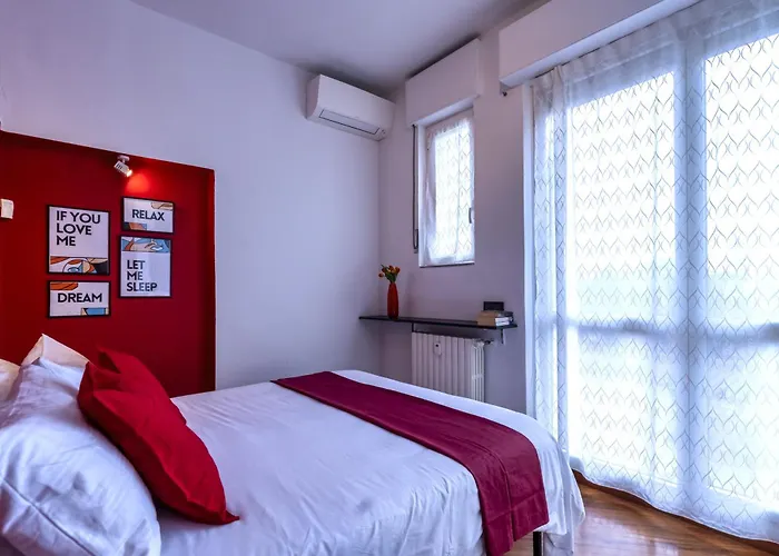 Vista Duomo Attico In Centro • Metro A 2 Minuti Διαμέρισμα *