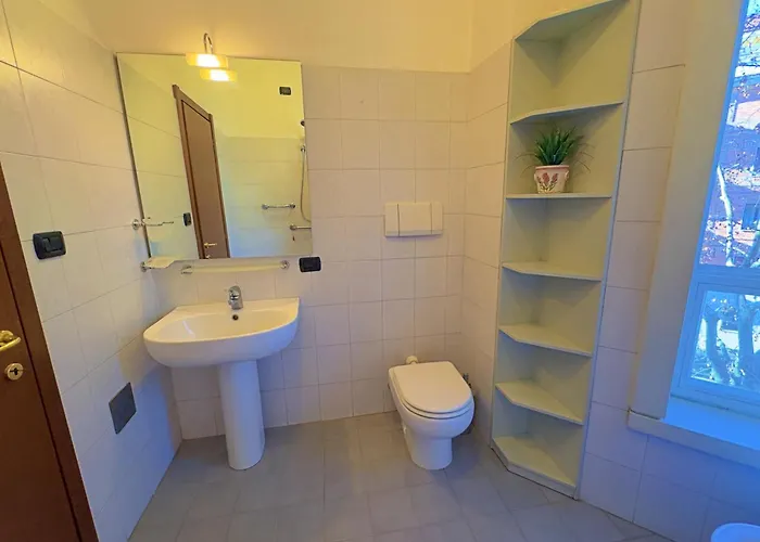 公寓 Appartme Doria 17 *