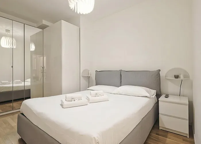 Joivy Cosy Flat In Cinque Giornate Square 아파트