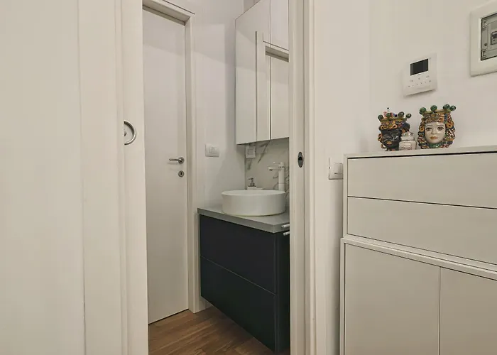 Joivy Cosy Flat In Cinque Giornate Square Lägenhet