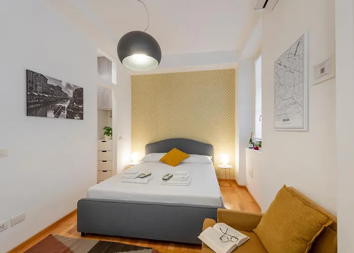 Alessandria, 4 – Fashion E Movida Milano