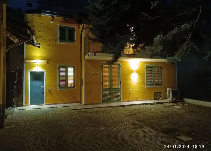 Un Angolo A Milano... شقة ميلان