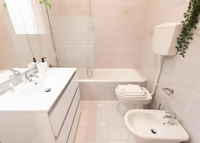 I Host - Fiamma 30 Milano