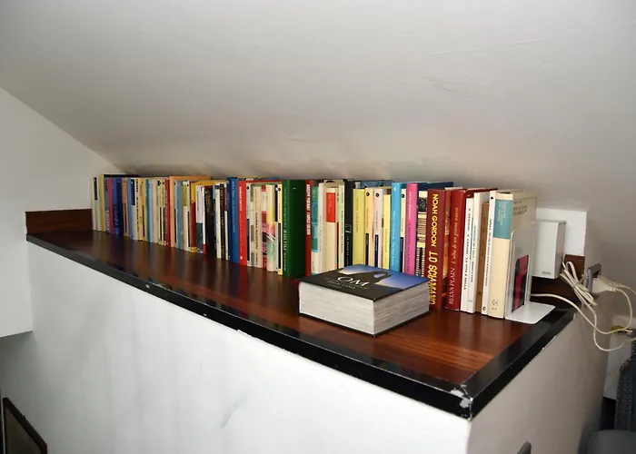 Daire Viale Corsica 99 Milano