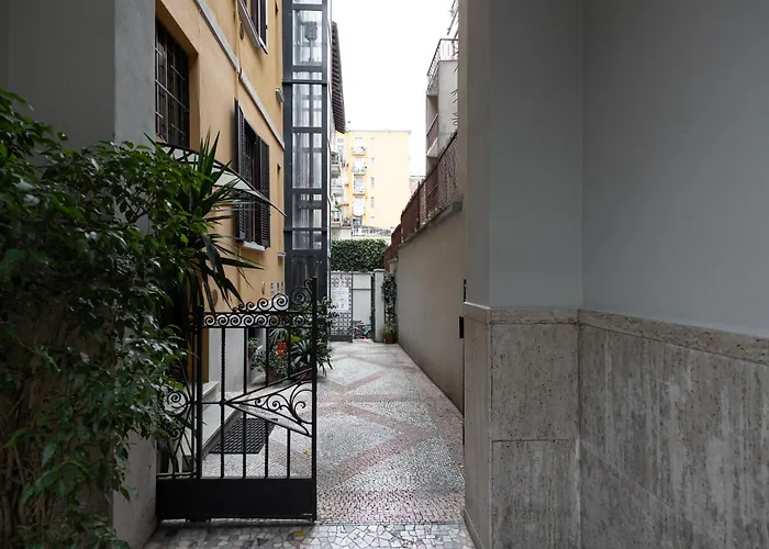 Elegante Quadrilocale Liberty In Zona Risorgimento