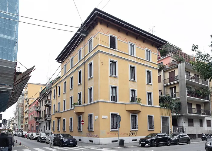 Apartment Elegante Quadrilocale Liberty In Zona Risorgimento *