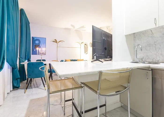 Monte Napoleone Split-level Terrace - Collection Lägenhet *