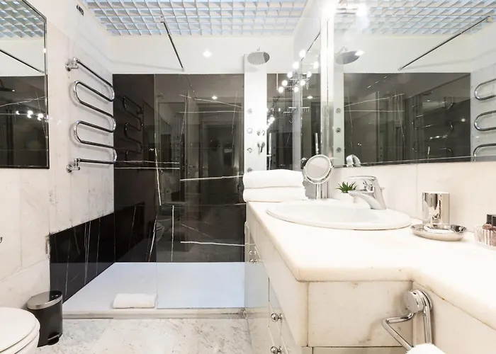 Monte Napoleone Split-level Terrace - Collection Lägenhet Milano