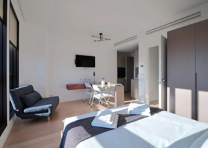 Duomo In The Center Of Milánó