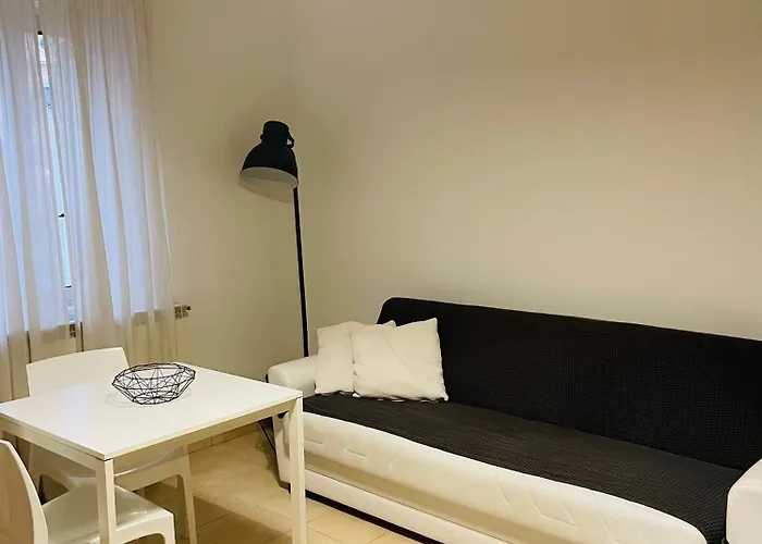 Pretty Little * Mediolan