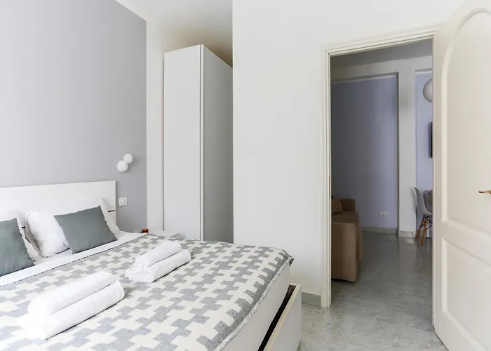 The Best Rent - Bright Two-bedroom In Central Station Area Aparthotel