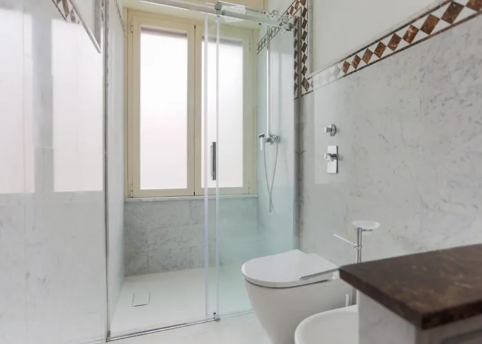 The Best Rent - Bright Two-bedroom In Central Station Area Hotel apartamentowy