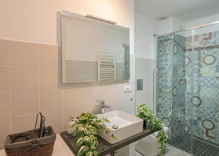 Ihost - Lomellina 14a Апартаменты