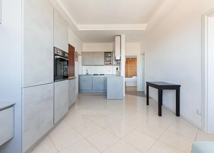 Appartement Elegant In Restocco Area *