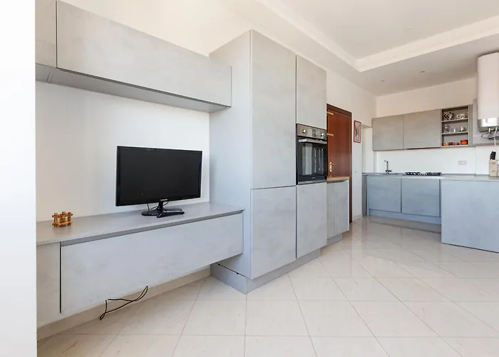 Elegant In Restocco Area