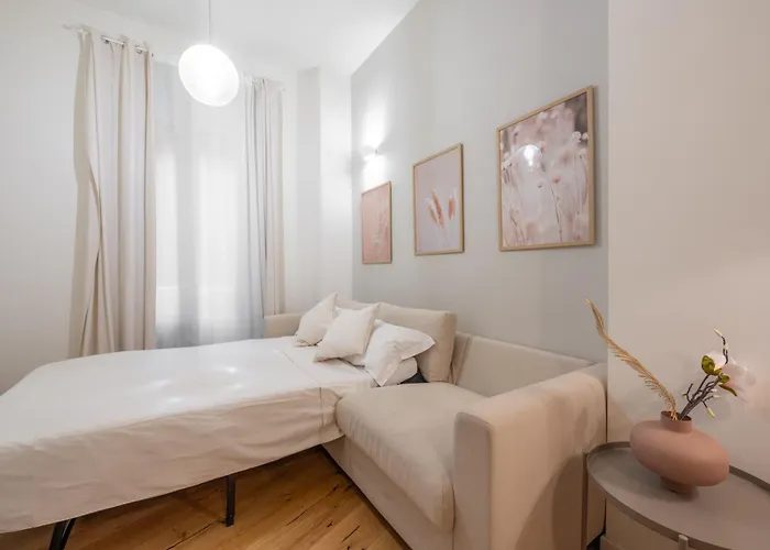 We - Babila Boutique - *