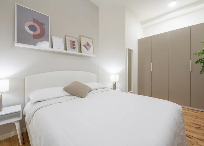 We - Babila Boutique - * Mailand