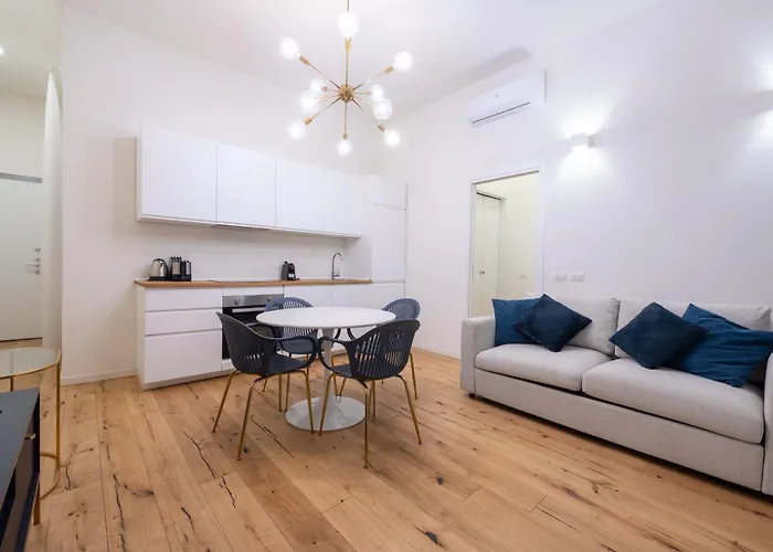 We - Babila Boutique - *