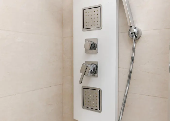 Stile E Comodita Nel Vivace Centro Di Milano