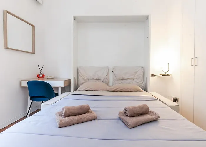 Stile E Comodita Nel Vivace Centro Di Lägenhet Milano