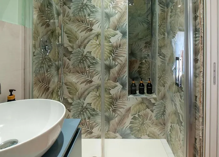 Prestige - Vicino Metro E Treno Apartment *