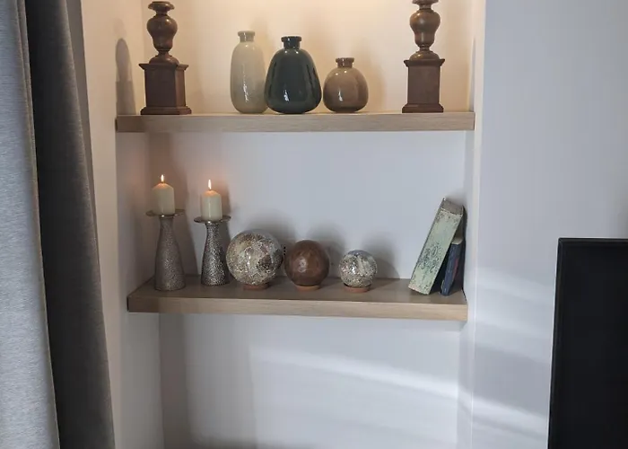 Art Around In Monti House 4*