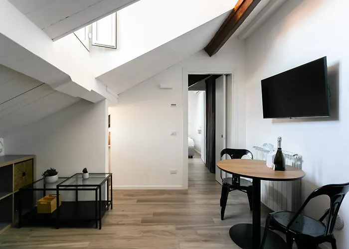 شقة Mortara Navigli