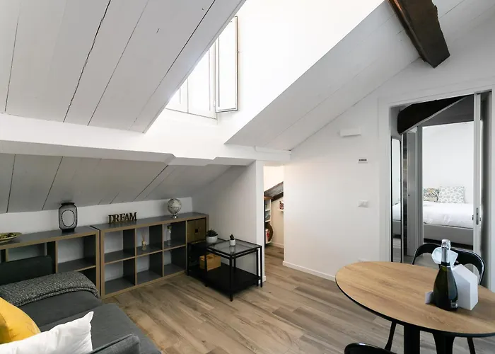 Mortara Navigli شقة